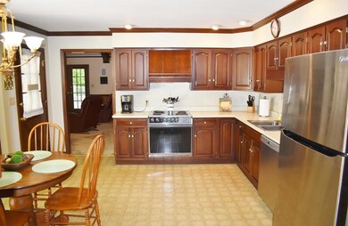 5671 Kentucky Downs Dr, Macon, GA 31210 - photo 3