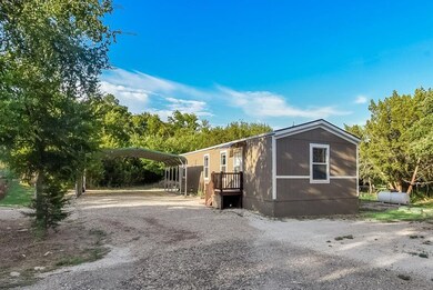 2409 Creekview Dr, Granbury, TX 76048 - photo 2