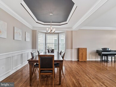 25189 Eisenhower Dr, Chantilly, VA 20152 - photo 4