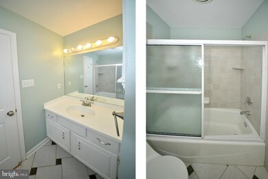 513 Valley Dr SE, Vienna, VA 22180 - photo 7