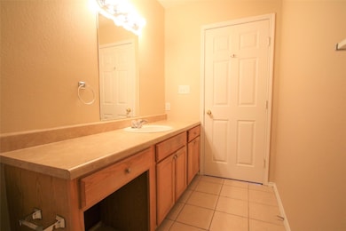 219 N Denton St unit 200, Weatherford, TX 76086 - photo 7