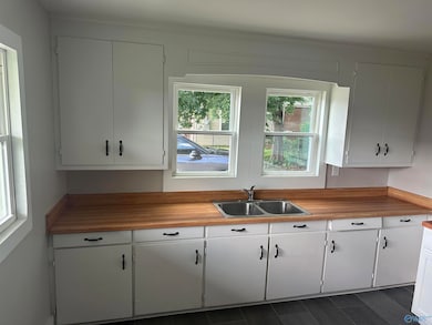 624 Austin Dr NW, Huntsville, AL 35805 - photo 3