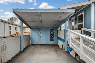 185 NW Harwood St unit SPC 21, Prineville, OR 97754 - photo 2