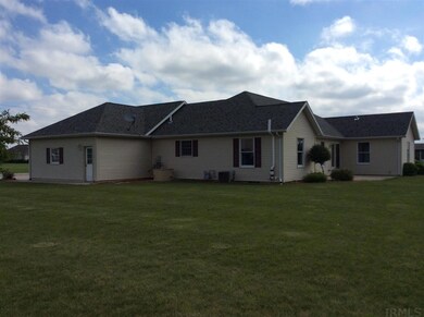 402 E Andrews St, Monroe, IN 46772 - photo 4