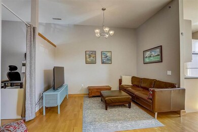 530 W Doty St unit 204, Madison, WI 53703 - photo 5