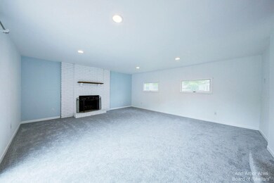 2950 Marshall St, Ann Arbor, MI 48108 - photo 3