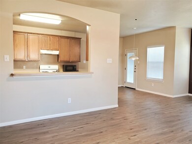 5127 Prosperity Cir, Houston, TX 77018 - photo 6