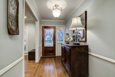 10043 Burgoyne Rd, Houston, TX 77042 - photo 5