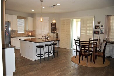 5817 Jasper Glen Dr, Lithia, FL 33547 - photo 4