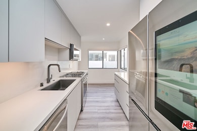 145 S Maple Dr unit 102, Beverly Hills, CA 90212 - photo 6