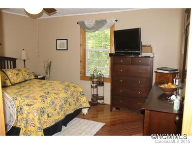 78 Rock Hill Rd, Asheville, NC 28803 - photo 7