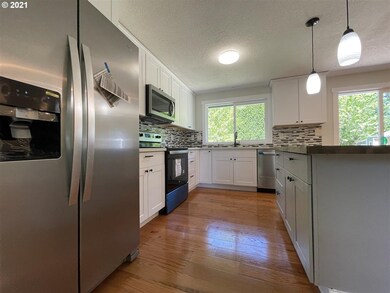 1503 SW 24th St, Troutdale, OR 97060 - photo 7