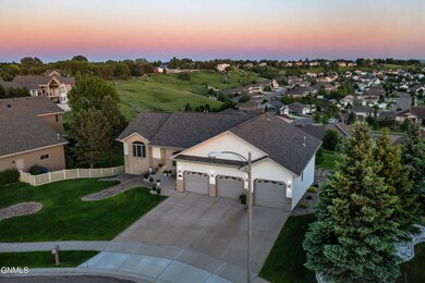 807 Saddle Ridge Rd-10