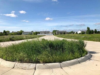 1317 38th St, Spirit Lake, IA 51360 - photo 3