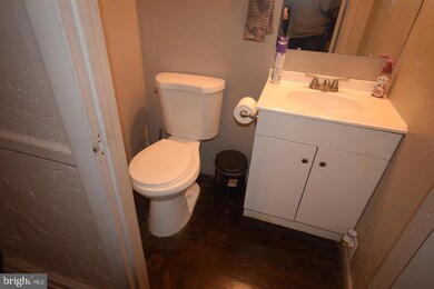 413 N George St, York, PA 17401 - photo 7