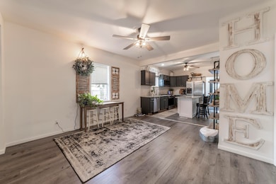 DLivingWillStreet0023