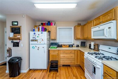 61 Rotunda Cir, Asheville, NC 28806 - photo 7