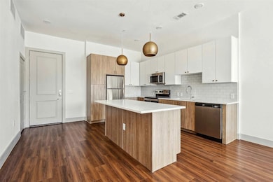 Limited Time Offer: Receive up to 8 weeks free on a 14 month lease. *Conditions apply*