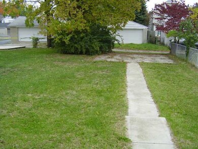 2740 Sutton Ave, Columbus, OH 43204 - photo 3