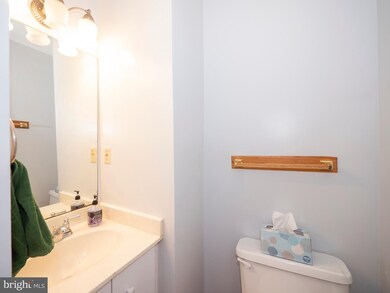 3736 Gelderland Ct, Olney, MD 20832 - photo 7