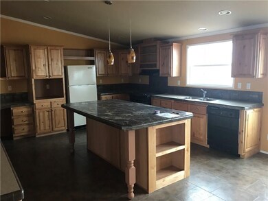 10537 N 2000 Rd, Elk City, OK 73644 - photo 5