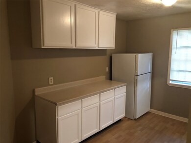 6706 Finch St unit 1-2, Houston, TX 77028 - photo 5