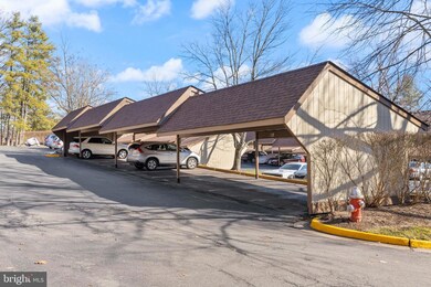 1658 Parkcrest Cir unit 400, Reston, VA 20190 - photo 3