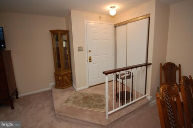 5833 Cove Landing Rd unit 302, Burke, VA 22015 - photo 3