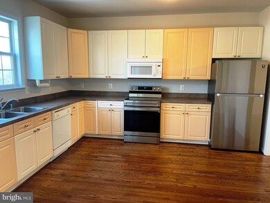 209 Blueberry Ct, Stafford, VA 22554 - photo 6