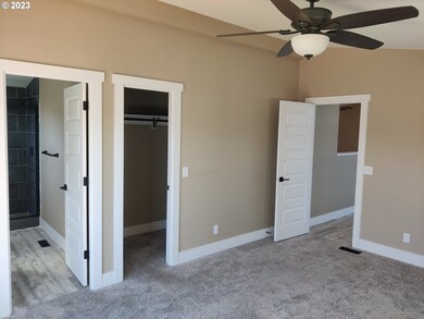 1048 SW Clawson Cir, Troutdale, OR 97060 - photo 6