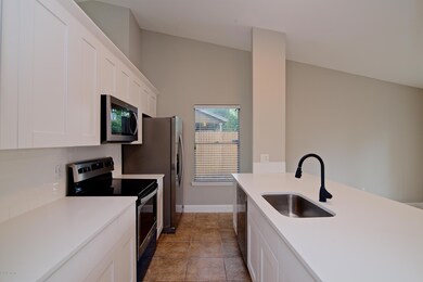 8434 Spicewood Dr, Jacksonville, FL 32216 - photo 7