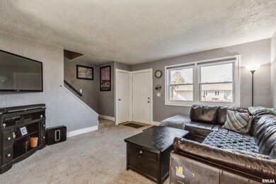 2131 Judson Ct, Davenport, IA 52803 - photo 3