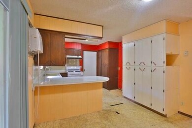 2 N Red Oak Ave, West Fork, AR 72774 - photo 3