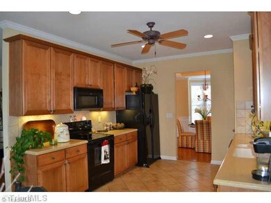 2471 Alderbrook Dr, High Point, NC 27265 - photo 4