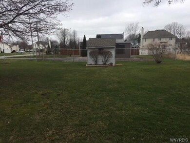 7230 Nickett Dr, North Tonawanda, NY 14120 - photo 7