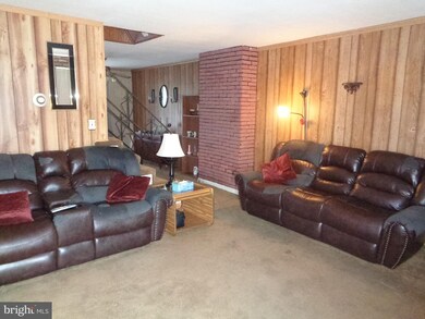 9734 Conmar Rd, Middle River, MD 21220 - photo 2