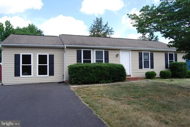 11002 Huntington Woods Cir, Fredericksburg, VA 22407 - photo 4