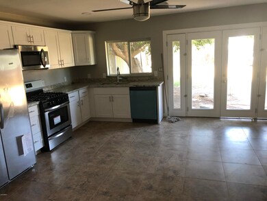 7024 N 55th Dr, Glendale, AZ 85301 - photo 3