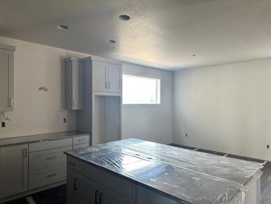 21845 SE Stromboli Ct, Bend, OR 97702 - photo 3