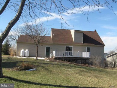 25 Vicki Cir unit 23, Gettysburg, PA 17325 - photo 3