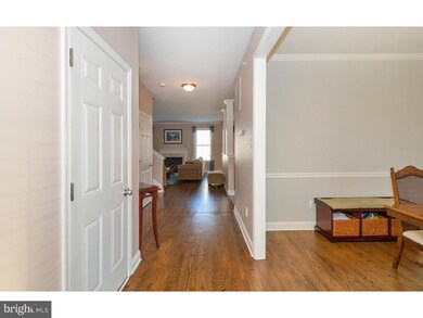 208 Clubhouse Ct, Conshohocken, PA 19428 - photo 2