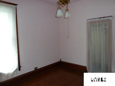 204 Decatur St, Lincoln, IL 62656 - photo 4