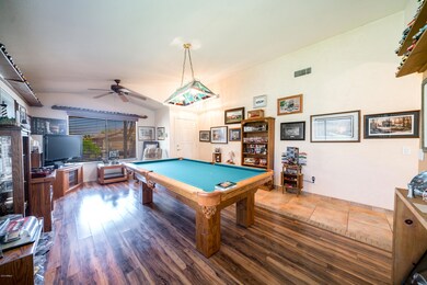 Large Living - Perfect for Entertaining