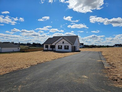 113 Gracelynn Cir, Harrodsburg, KY 40330 - photo 4