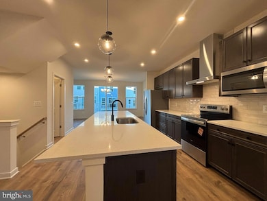 17952 Alicia Ave unit 1, Dumfries, VA 22026 - photo 2