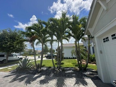 BEAUTIFULLY UPGRADED LANDSCAPING