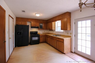 14461 S Oklahoma Blvd, Glenpool, OK 74033 - photo 6