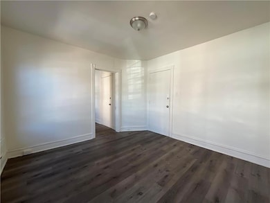 24 S 11th St unit 2, Allentown, PA 18102 - photo 2