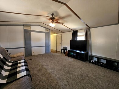 4313 Kristy Ct, Granbury, TX 76049 - photo 6