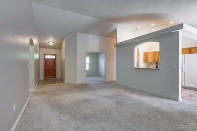 19590 Greatwood Loop, Bend, OR 97702 - photo 5